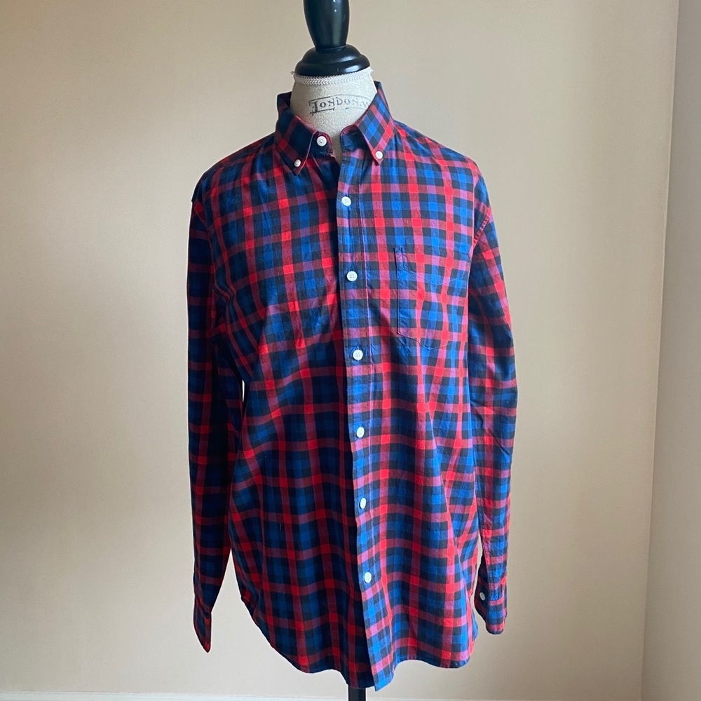 Gap Standard Fit Plaid Button-Down Shirt